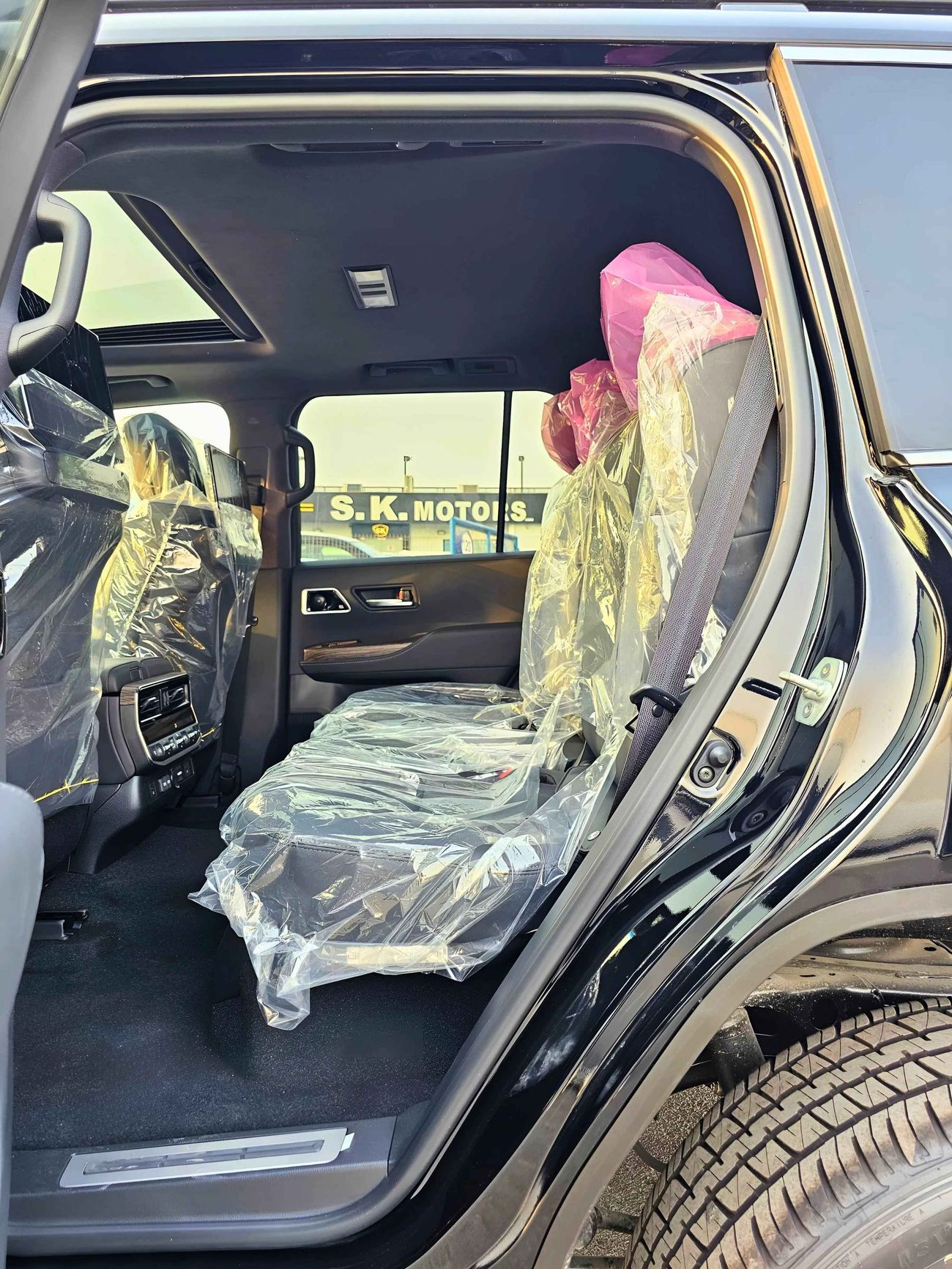 تويوتا لاند كروزر VXR / 3.5L V4 PETROL 4WD / FULL OPTION / CODE#VXR