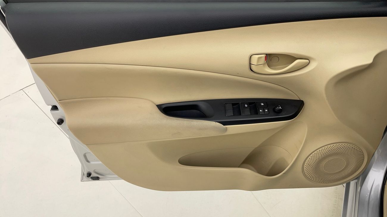 تويوتا يارس SE 1.5 | بدون دفعة مقدمة | اختبار القيادة في المنزل