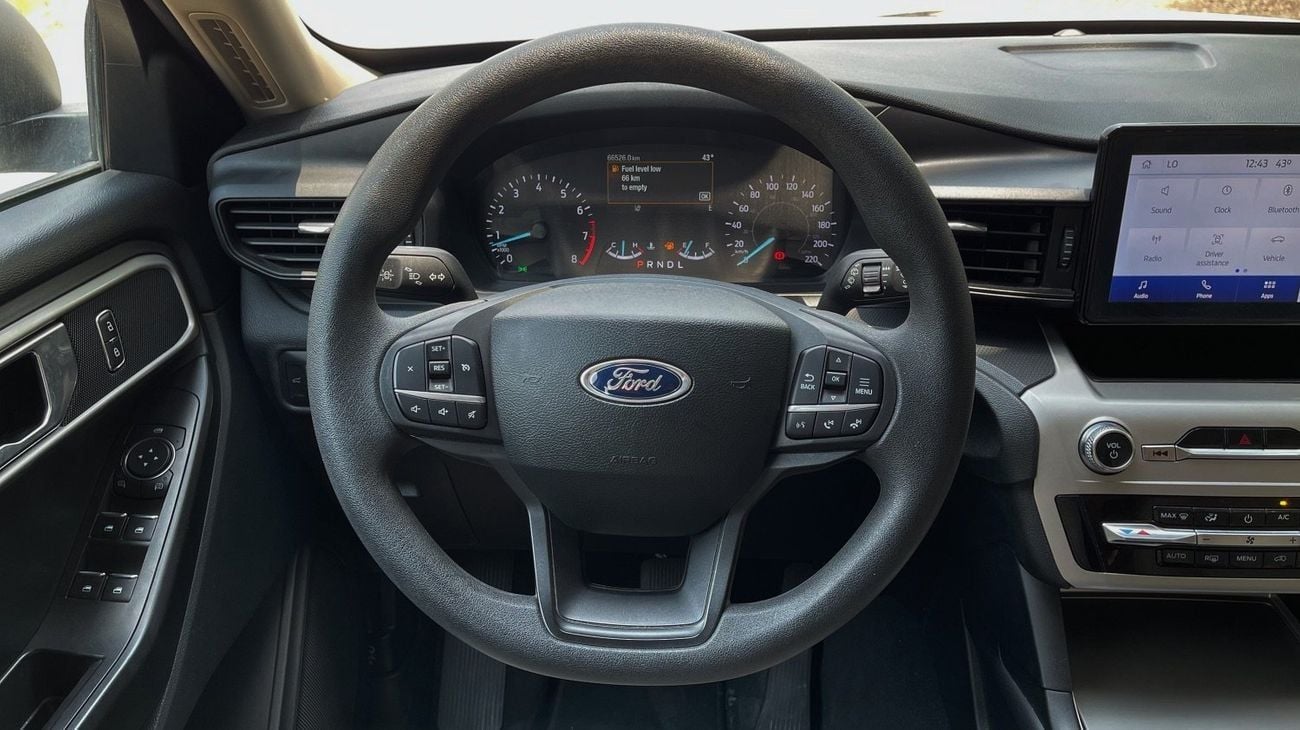 فورد إكسبلورر Base 100A 3.3L 4WD || 24 Months Agency Warranty || Complete service history available