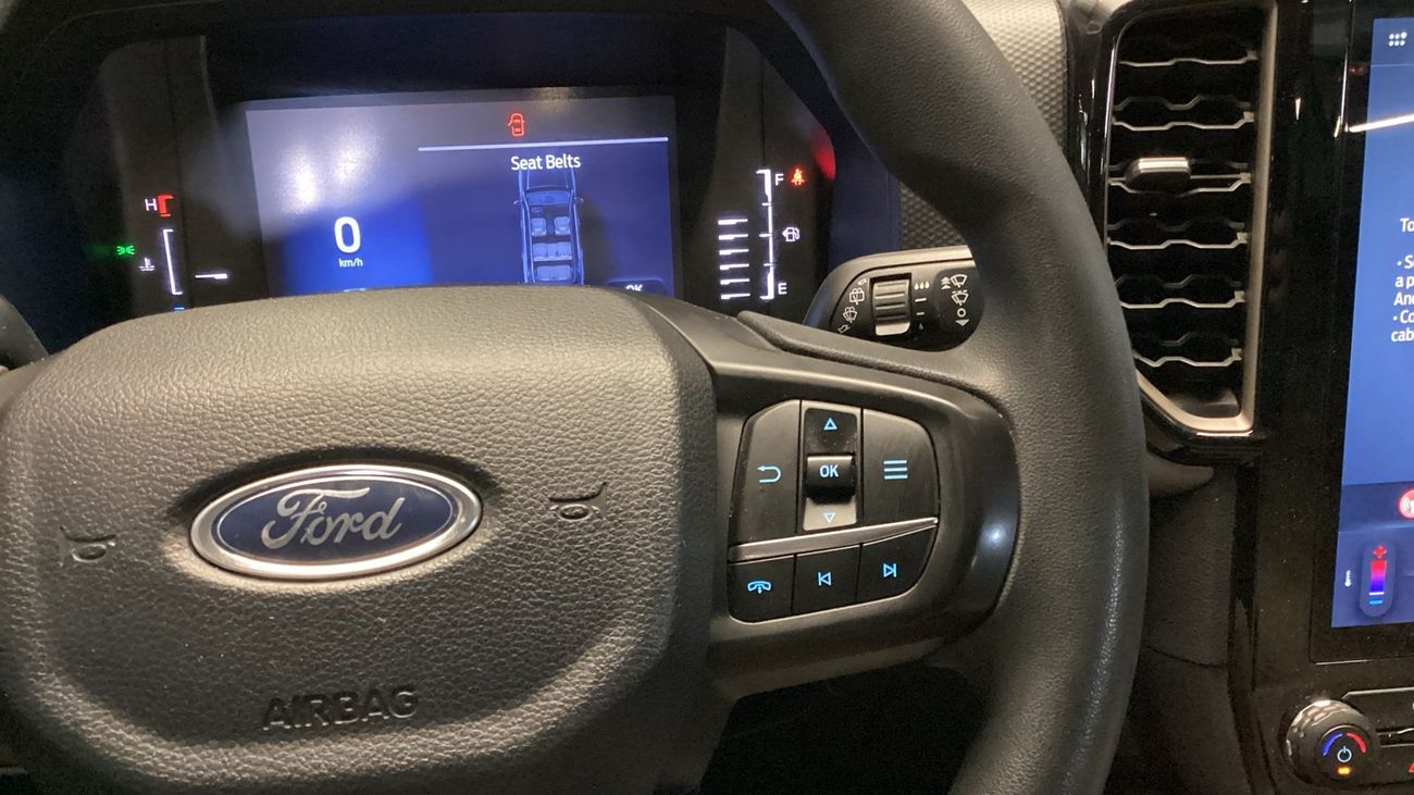 Ford Everest 2.3 XLS 4WD AUTO CLOTH OFF ROAD 18ALW | Guaranteed Warranty | 0 Down Payment