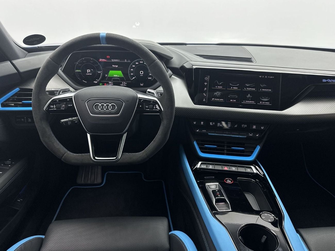 أودي إي ترون جي تي quattro 530hp Exclusive Edition (Ref# 007401)