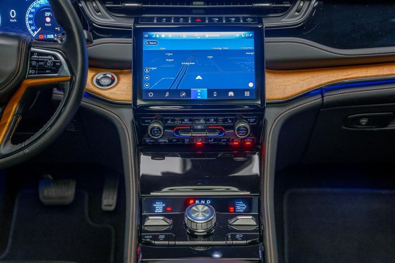 Jeep Grand Cherokee Summit Reserve 5.7L