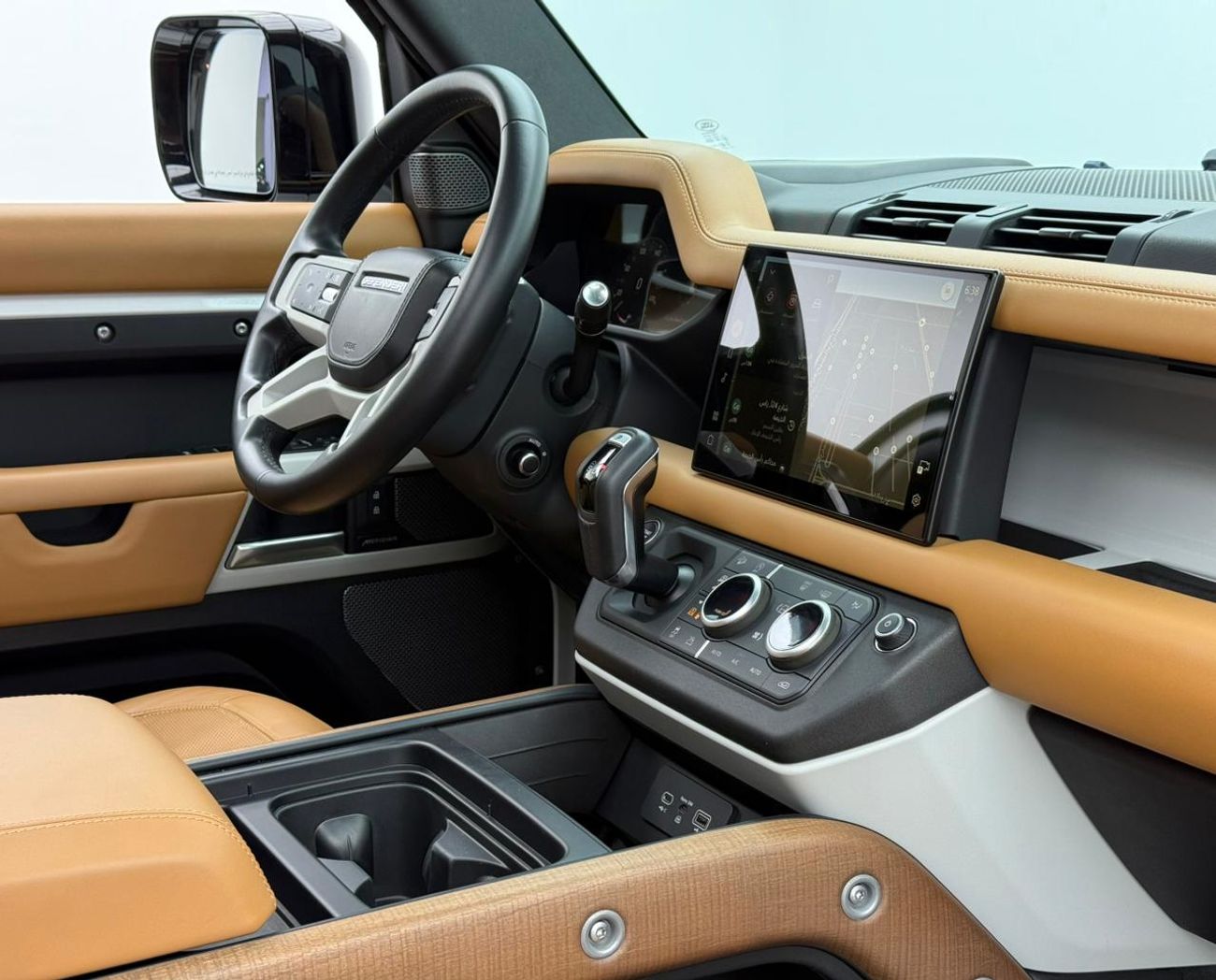 Land Rover Defender P400 110 HSE 3.0L (5 Seater) 2024 Land Rover Defender 110 HSE, 2029 LR Warranty, Full LR Service His