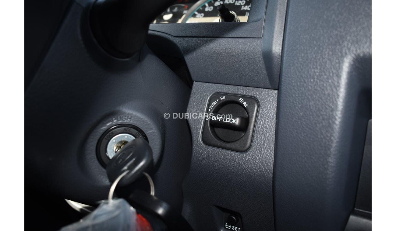 تويوتا لاند كروزر 70 76 V8 4.5L Diesel MT- Full option (Export only)