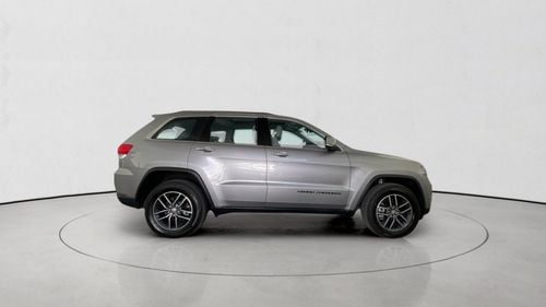 جيب جراند شيروكي 3.6 LIMITED 4WD AUTO | شامل الضمان | 0 ﺪﻔﻋﺓ ﺃﻮﻟﻯ