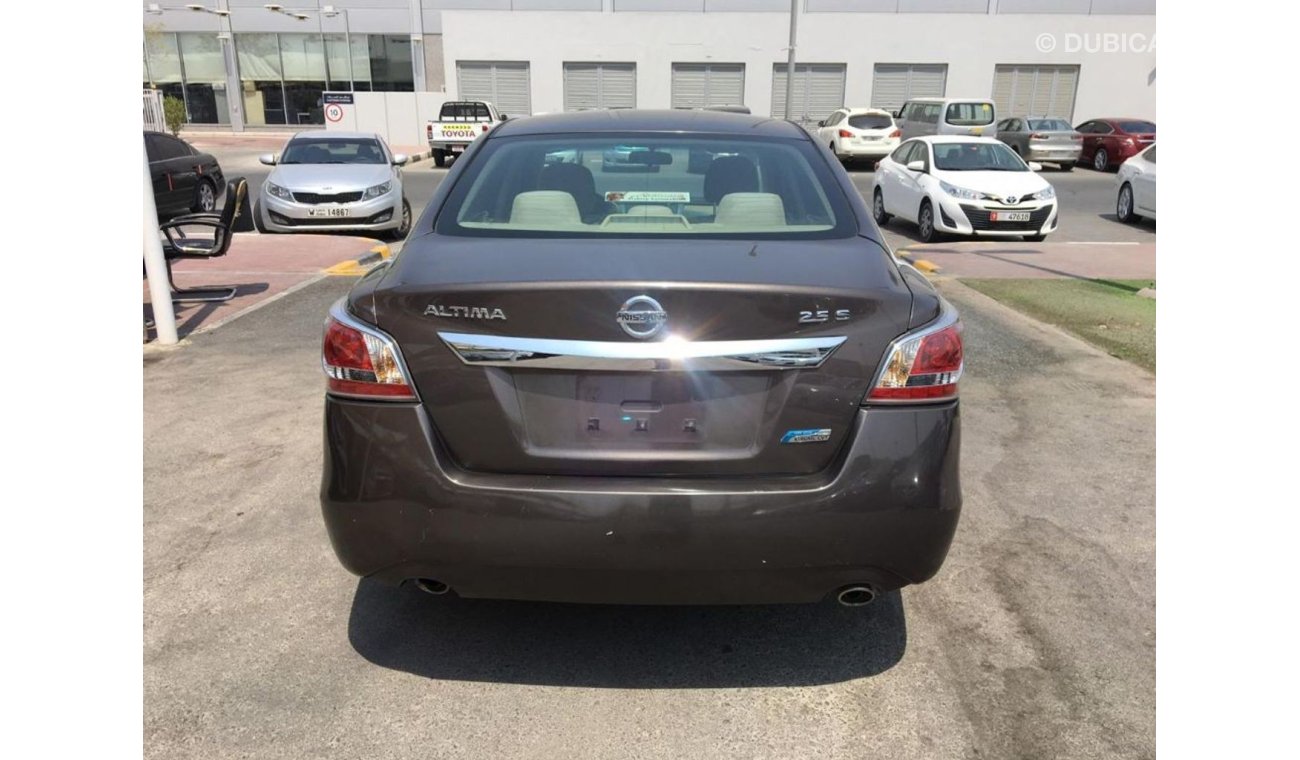 Nissan Altima