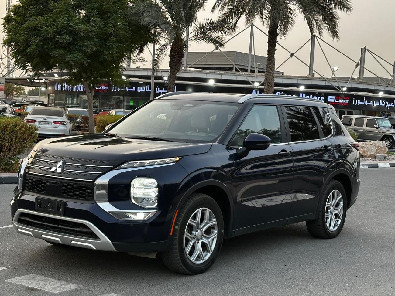 ميتسوبيشي آوتلاندر Premium Limited 2.5L