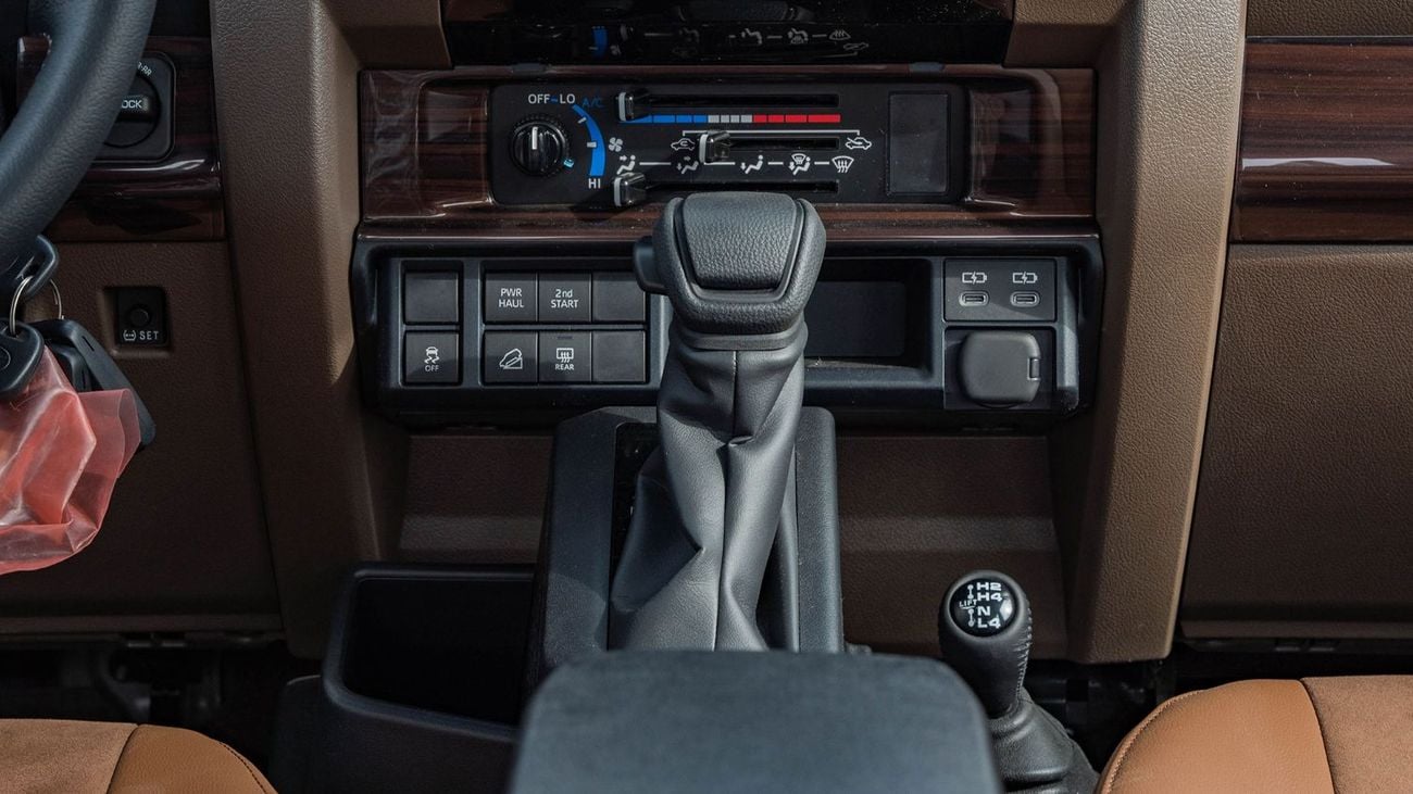 تويوتا لاند كروزر 70 2026 Toyota Land Cruiser LC71 4.0L AT Petrol Full Option