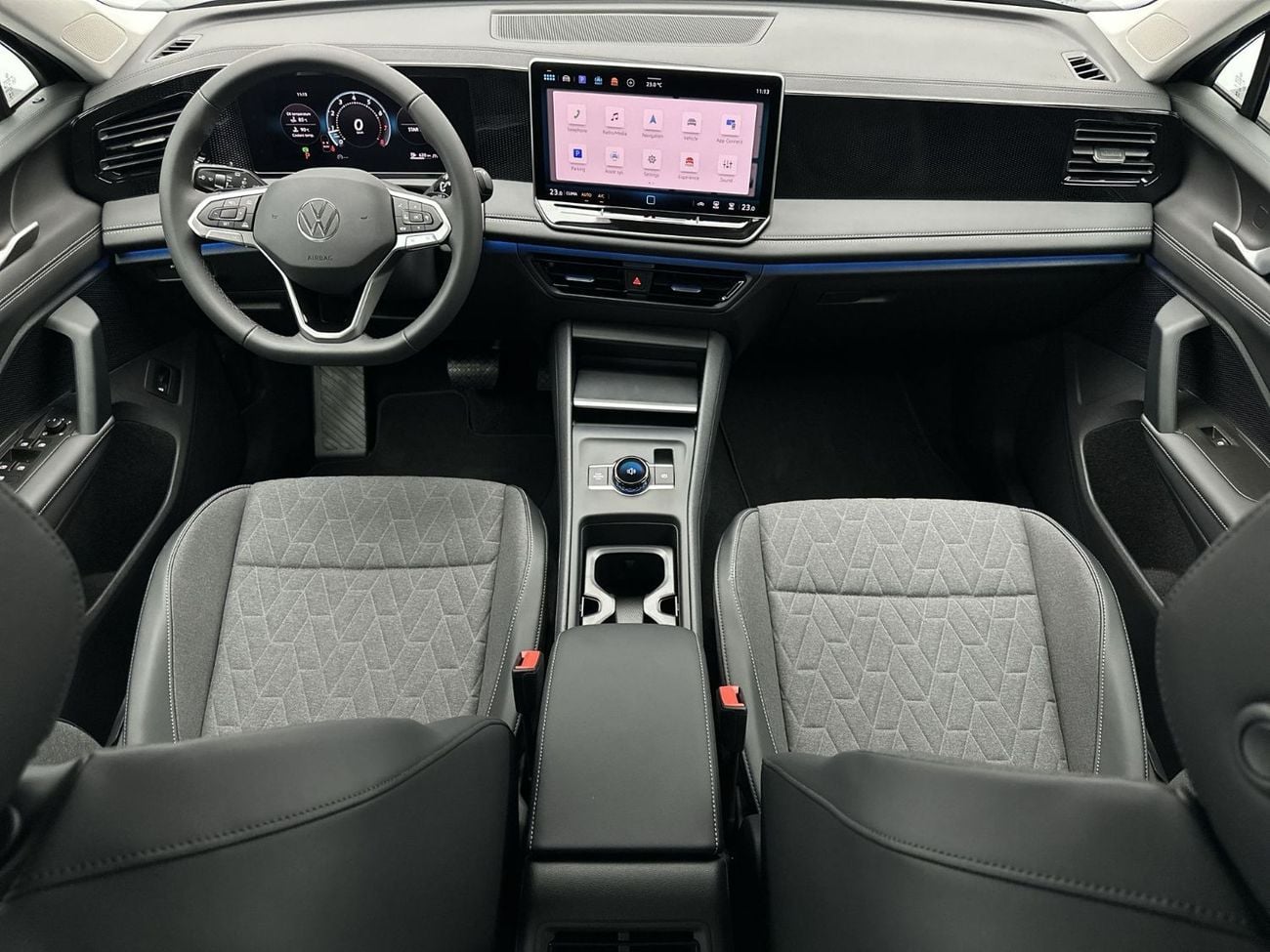 فولكس واجن تيجوان Life 1.4L + (REF#13175) / 23,100 AED SAVINGS from New Car