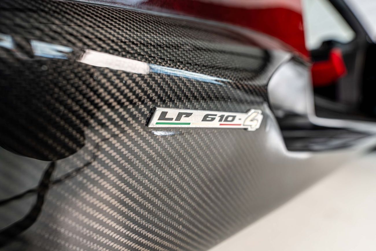 Lamborghini Huracan LP 610-4-1 OF 1 Custom Made Super Car-Two Tone Color Split Faded Exterior Color