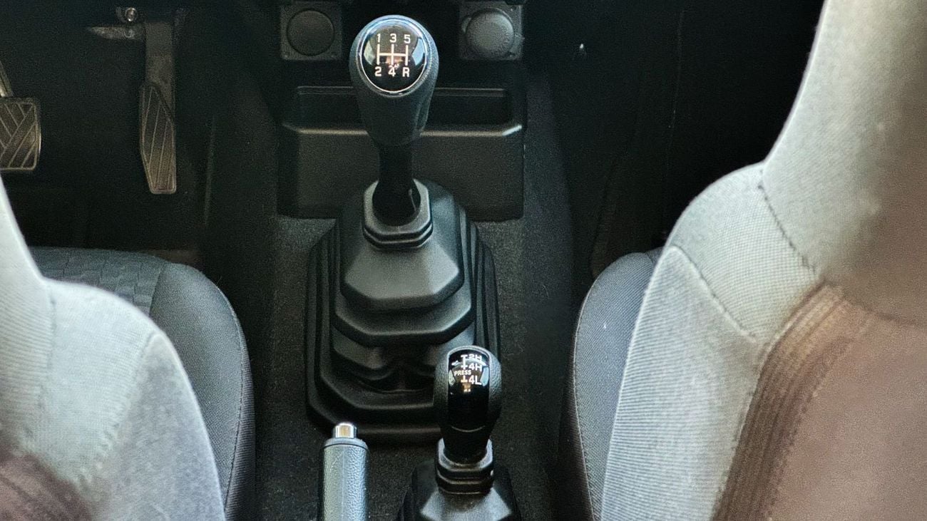 Suzuki Jimny GL Manual Transmission 2025 GCC Agency Warranty Full Service History GCC 1.5L