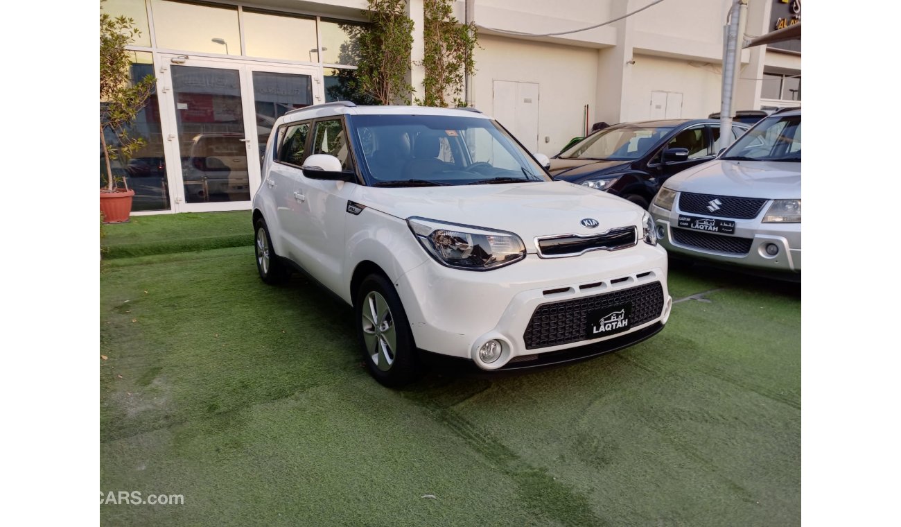 Kia Soul Gulf model 2016 agency paint 1600 cc white color fingerprint cruise control control wheels sensors i