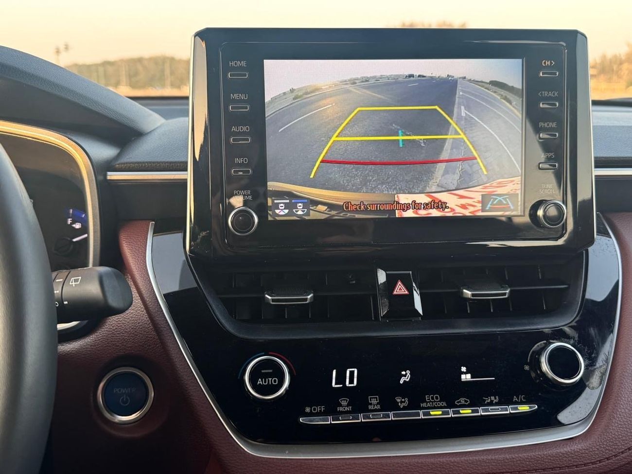 تويوتا كورولا كروس Top OF Range Corolla Cross 1.8L 2023 GCC (Hybrid) FULL OPTION