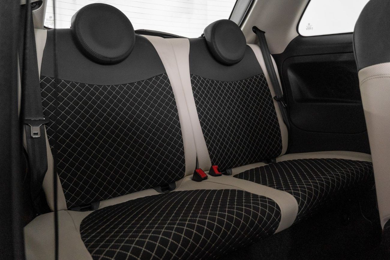 Fiat 500 2023 Fiat 500 Dolce Vita White / Full-Service History/ Dealership Warranty