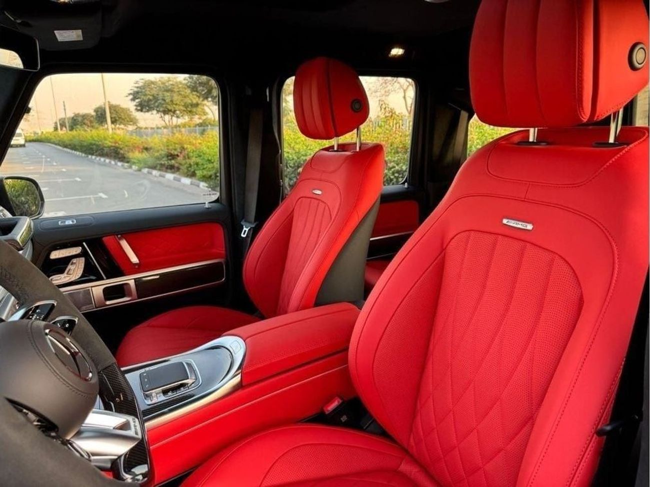 مرسيدس بنز G 63 AMG GCC SPEC UNDER WARRANTY AND SERVICE CONTRACT