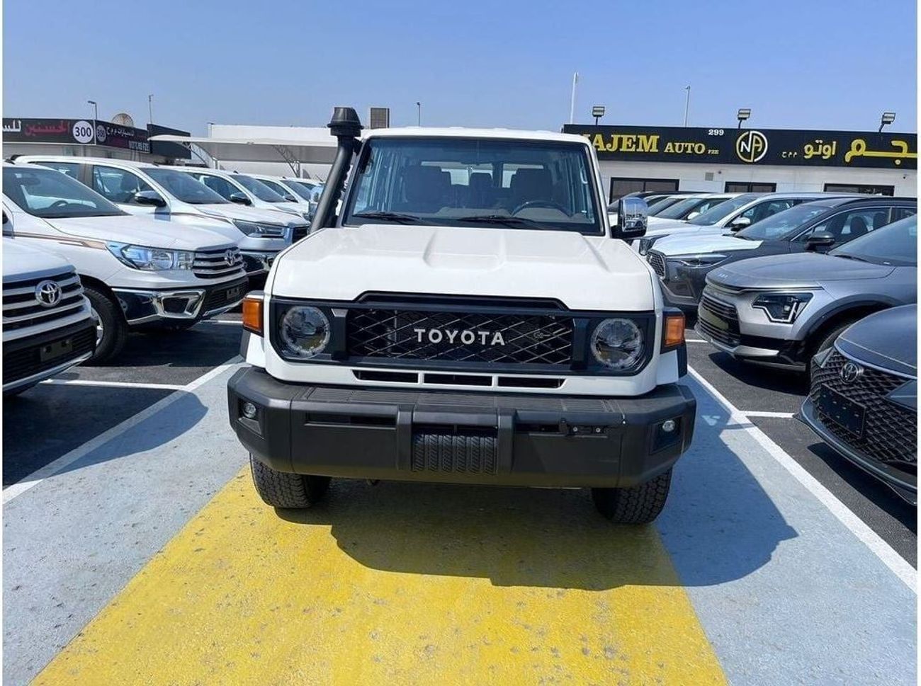 Toyota Land Cruiser 70 4,0L V6 A/T GAS LX