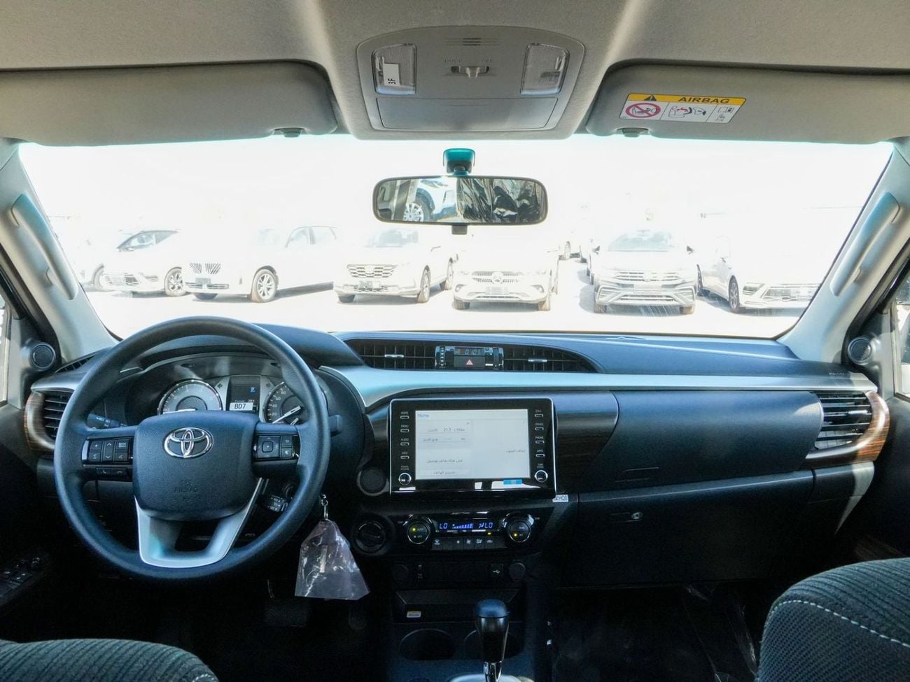 تويوتا هيلوكس 2026 TOYOTA HILUX SR 5 D/CAB 2.8L P/UP 4X4 DIESEL A/T FULL GCC BRAND NEW 0KM