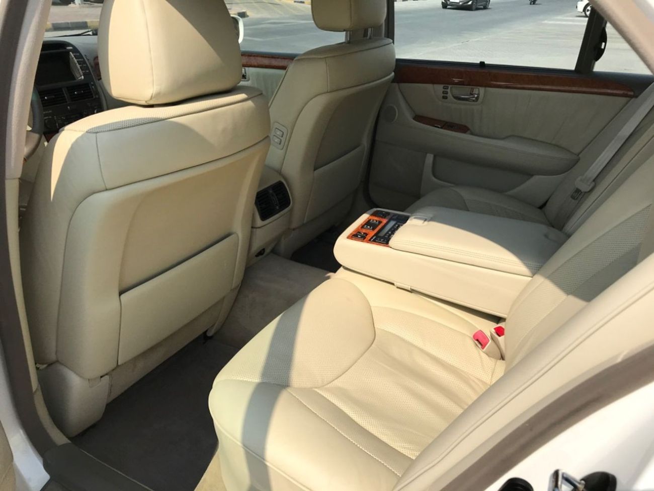 Lexus LS430 وارد أمريكي فل ألترا بدون حوادث بدون صبغ