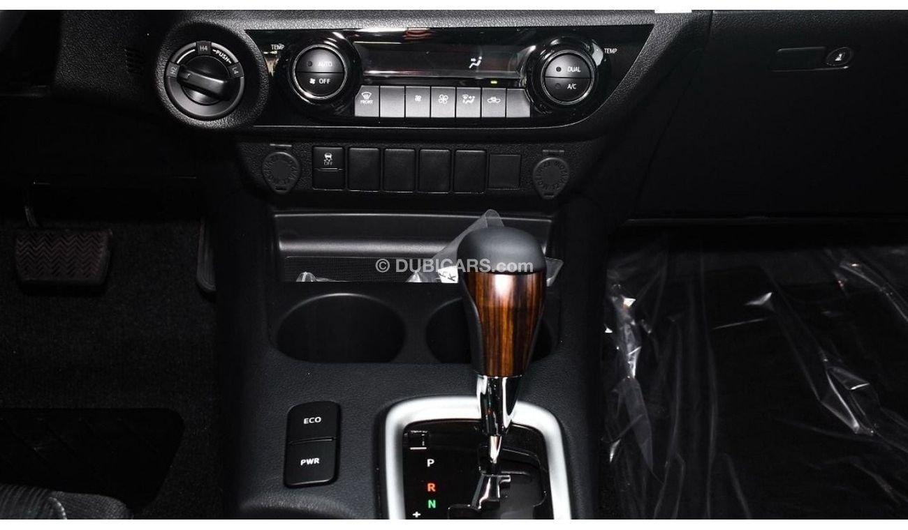 New TOYOTA HILUX 2.7L PETROL AT FULL 2025 MODEL GCC 2025 for sale in