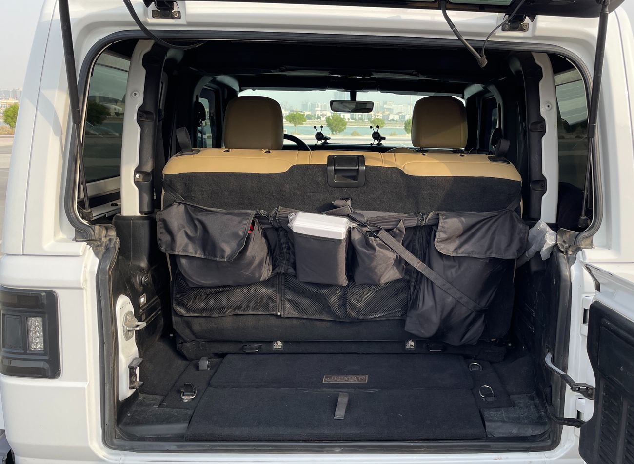 Jeep Wrangler Sahara 3.6L A/T (4 Seater)