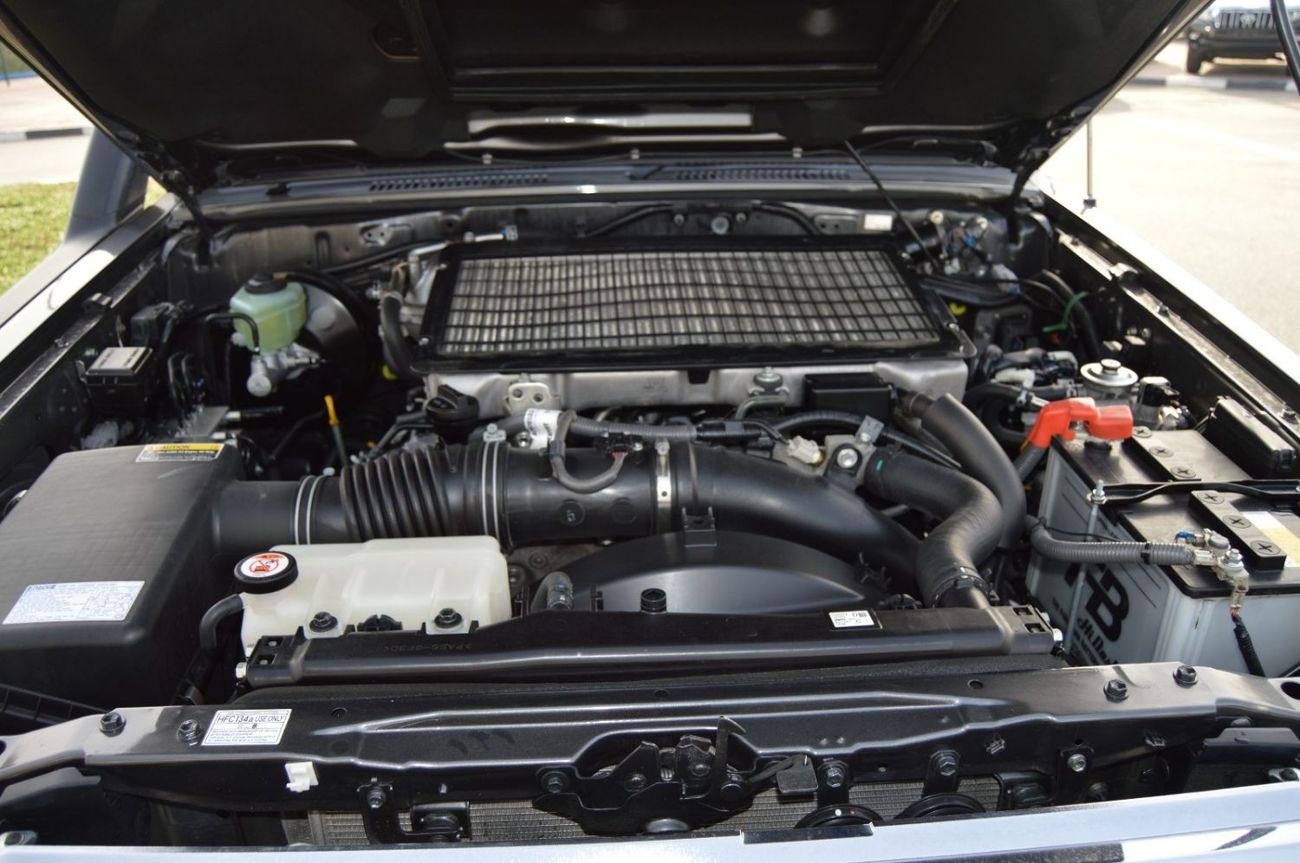 Toyota Land Cruiser Pick Up Diesel 4.5 Liter Right Hand Drive 5 Doors Manual Gear