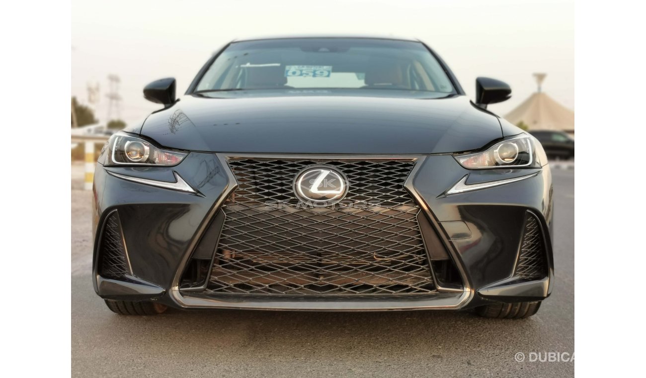 لكزس IS 300 3.5L, Can be registered in UAE, Clean condition (LOT # 6496)