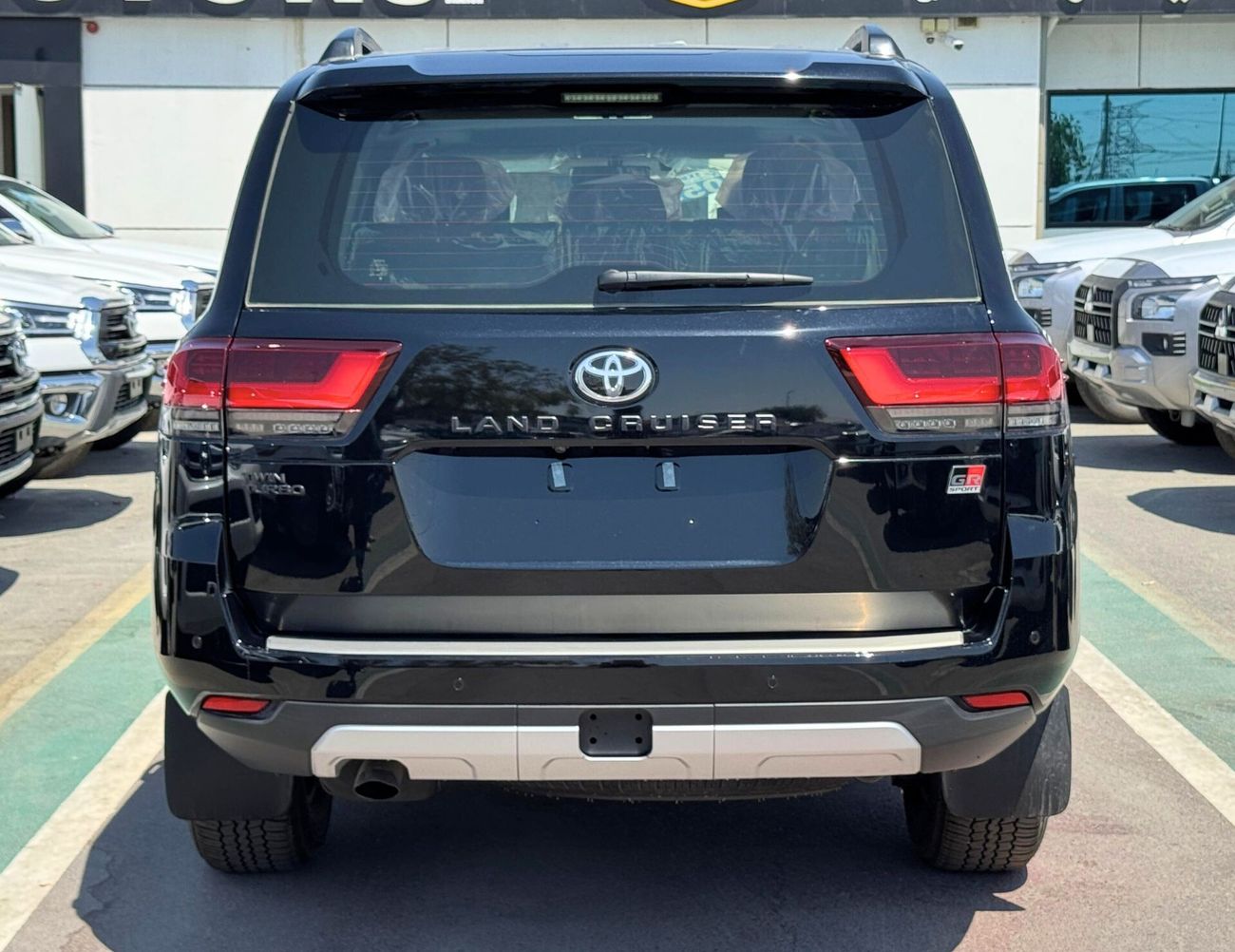 Toyota Land Cruiser GR SPORT / 3.5L / PWR SEATS / 360* CAMERA / HEADUP DISPLAY / SUNROOF / FULL OPTION (CODE# GRS)