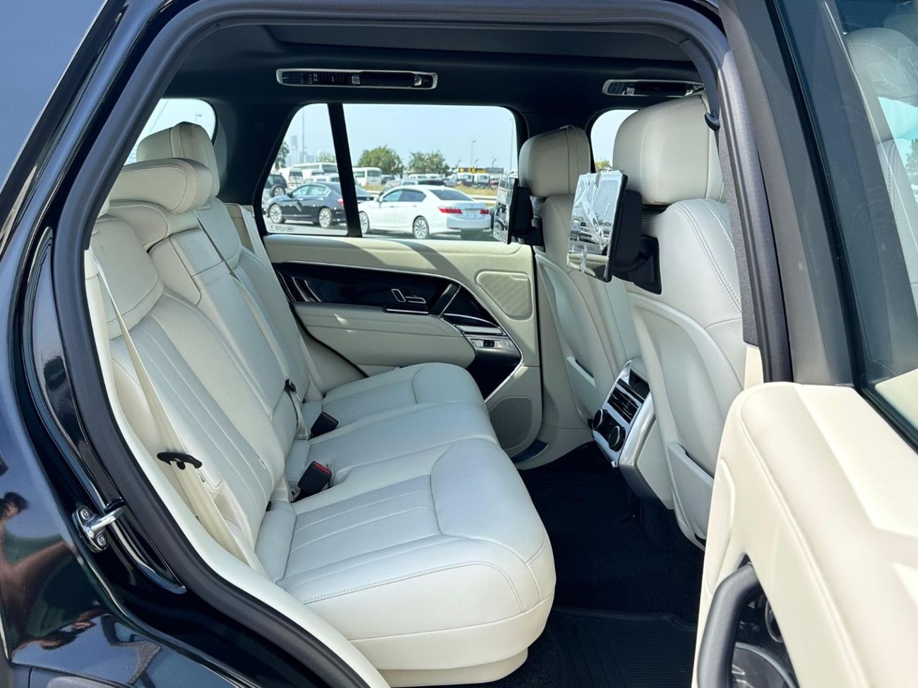 Land Rover Range Rover Sport LAND ROVER RANGE ROVER HSE 3.0L 4WD SUV 2025