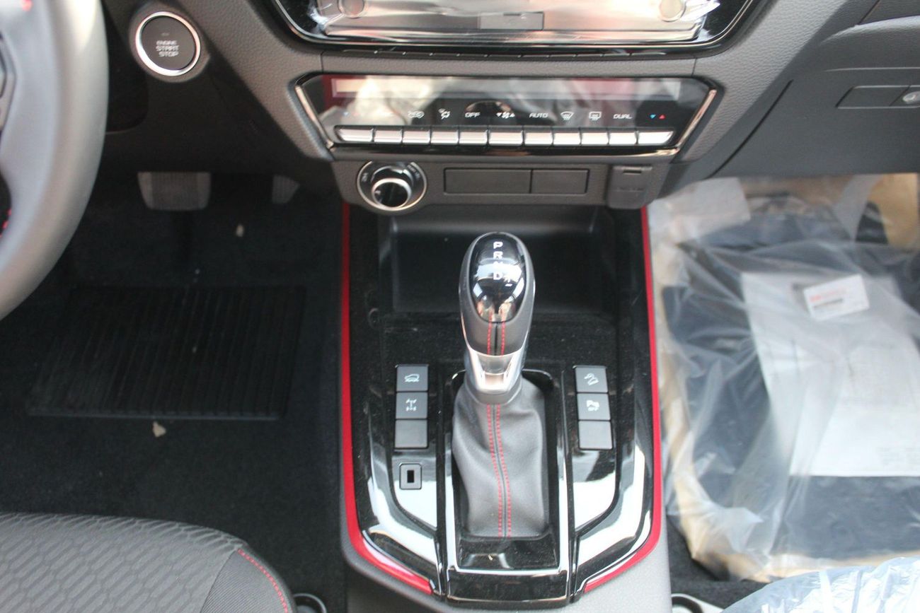 Isuzu DMax 3.0L Crew Cab 4WD LS (A/T) 3.0L DMax GT Crew Cab 4WD LS (A/T)