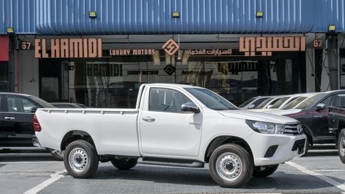 تويوتا هيلوكس TOYOTA HILUX SC 2.4L GLX 4X4 M/T (DIESEL) MY24