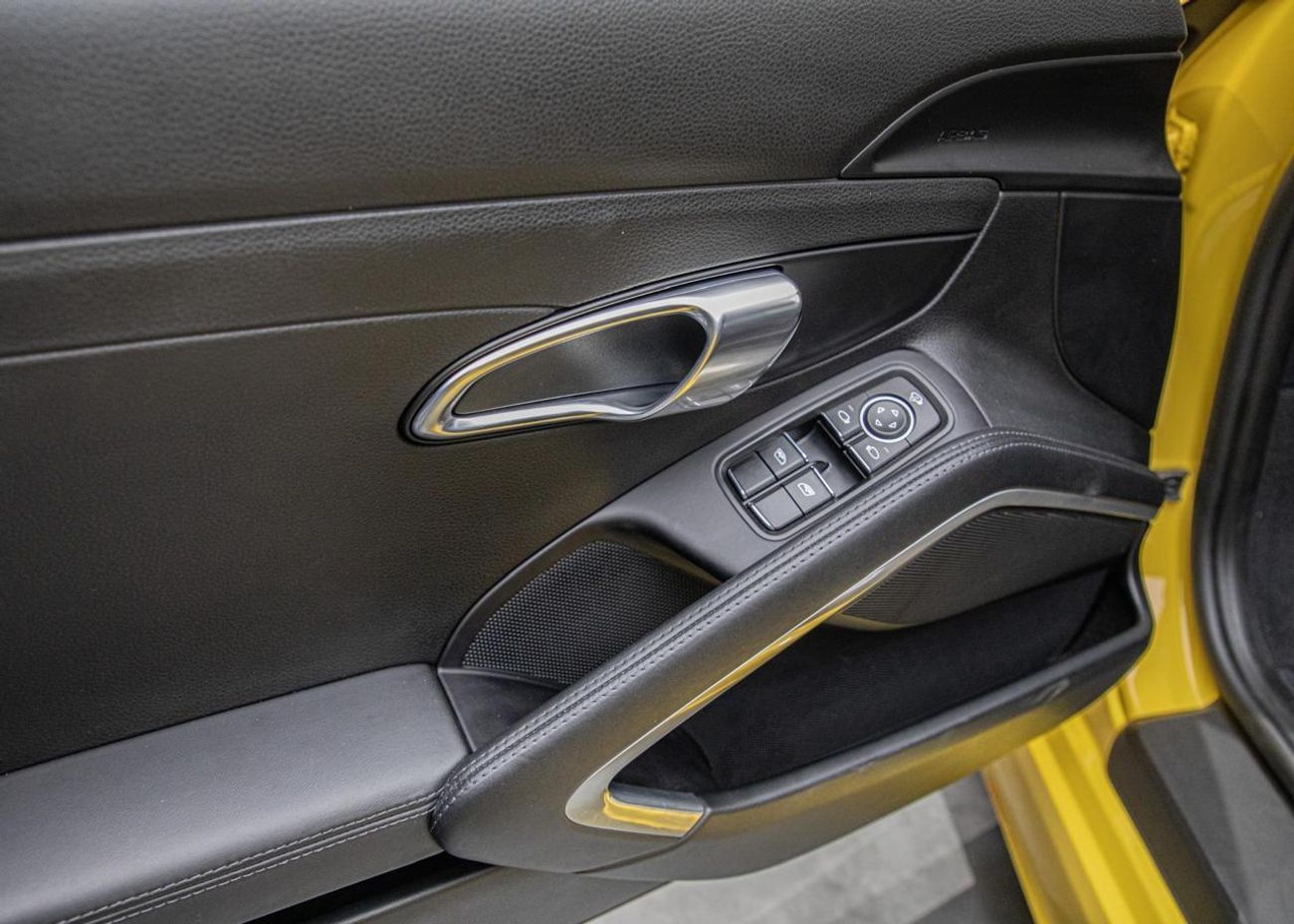 Porsche 718 Cayman GTS 4.0L A/T Black Exterior Package • Warranty + Service Contract Available • GCC