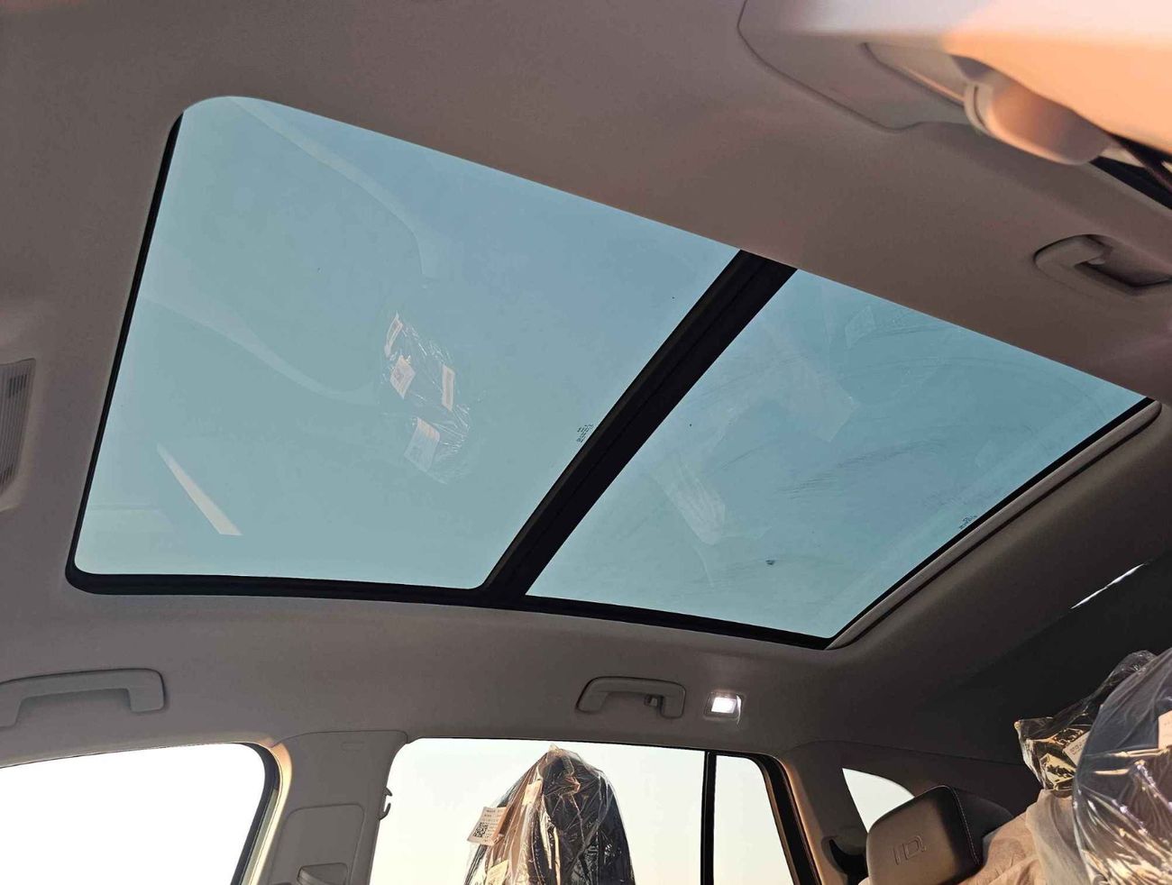 فولكس واجن ID.6 CROZZ PRO / 360* CAMERA / HEAD UP DISPLAY / CODE # 68095