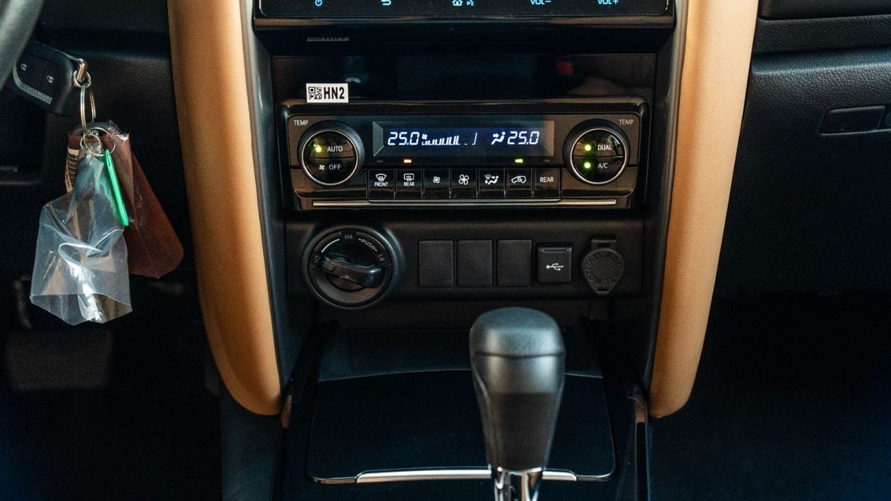 Toyota Fortuner AUTO AC | 2.7 | V4 | 2025.| EXPORT ANYWHERE