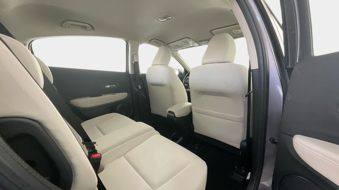 Honda HRV 1.8 I-VTEC LX CVT | Guaranteed Warranty | 0 Down Payment