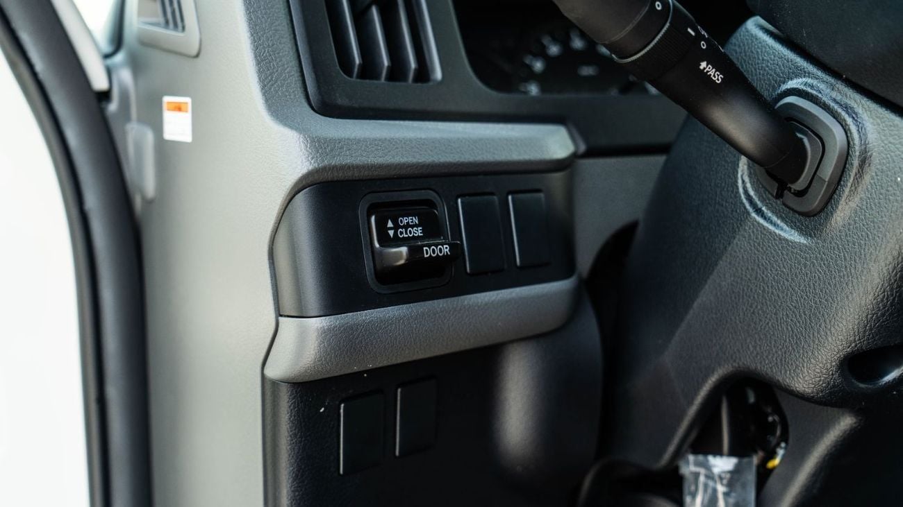 Toyota Coaster Toyota Coaster 2.7L (23-Seater)