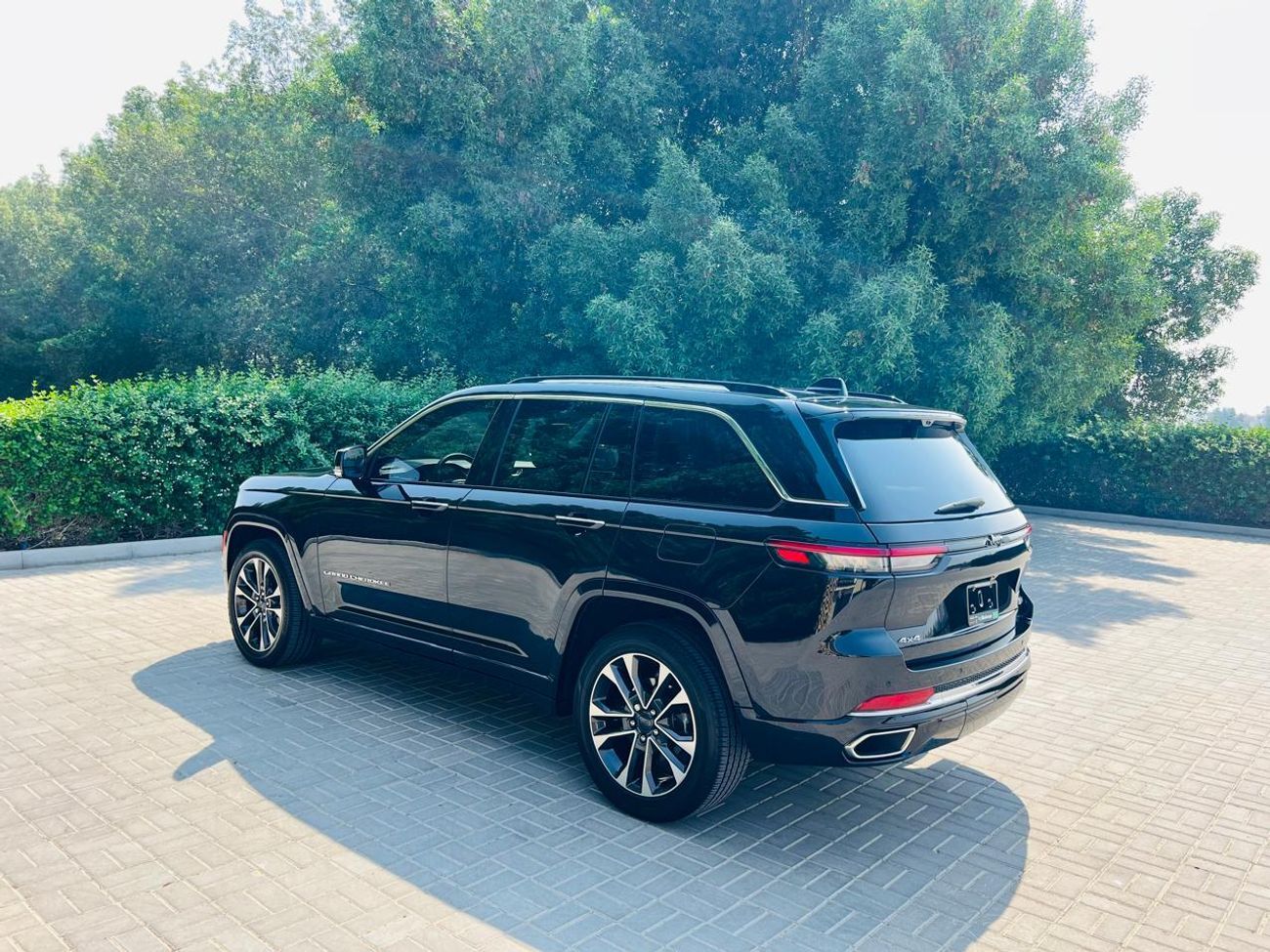 جيب جراند شيروكي Overland 3.6L