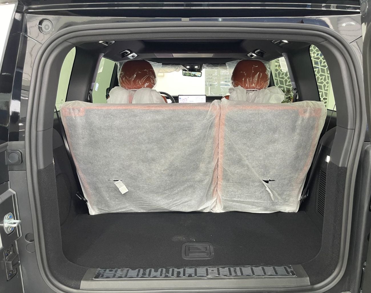 ROX 01 STD 7 SEATER