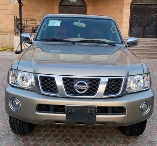 Nissan Patrol Safari GL 4.8L A/T (7 Seater)
