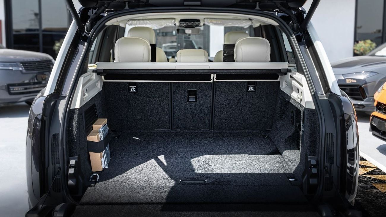 Land Rover Range Rover HSE P400 2026 Range Rover P400 | Charente Grey | 3.0L Mild-Hybrid | 400 PS | GCC Specs