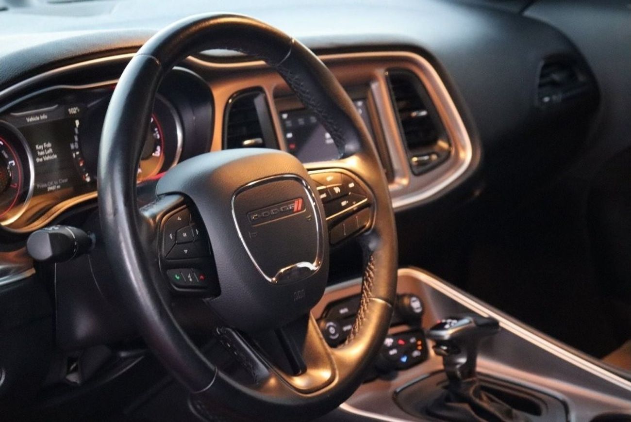 Dodge Challenger Dodge Challenger SXT / 2022 / USA / Only 29,000Mi