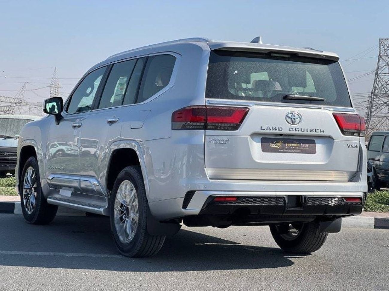 Toyota Land Cruiser VXR 3.3L DSL A/T // 2025 // FULL OPTION WITH RADAR , 360 CAMERA , LEATHER & POWER & COOLING SEATS //