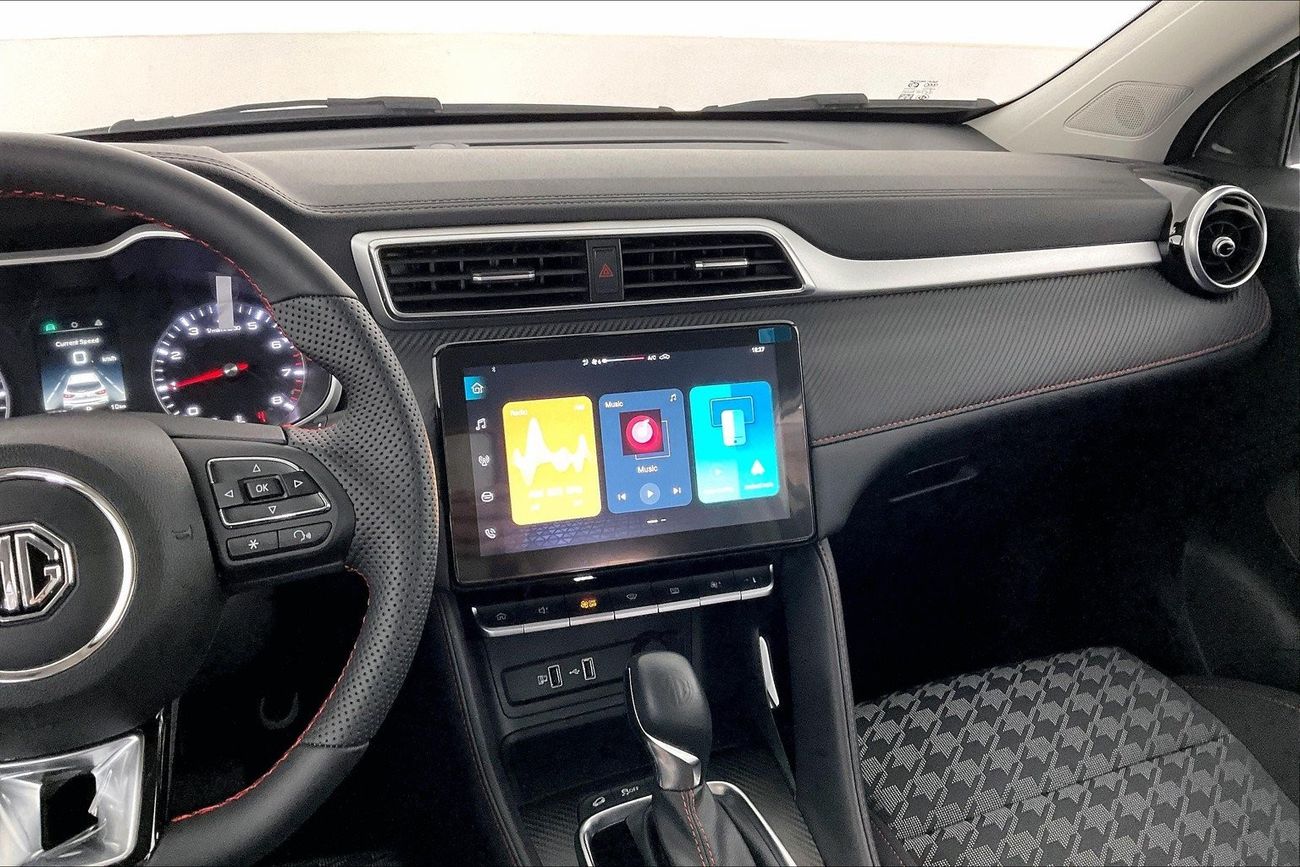 Volkswagen Touareg R-Line| 1 year free warranty | Exclusive Eid offer