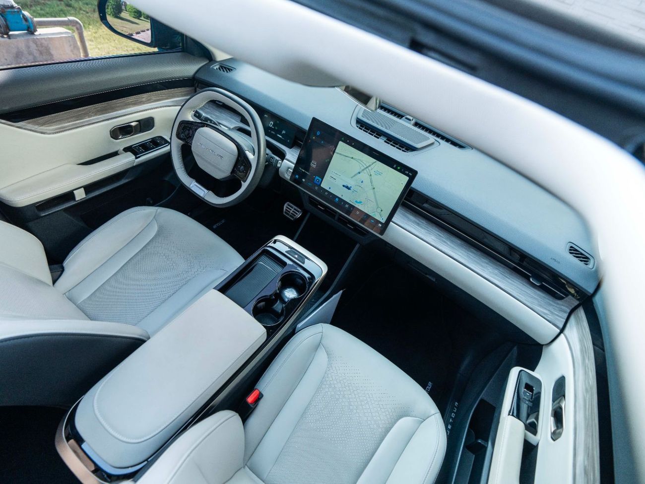 Jetour Dashing AED 1,494 PM • DASHING 1.6L TURBO LUXURY • LOW KM • OFFICIAL JETOUR AGENCY WARRANTY UNTIL 2030