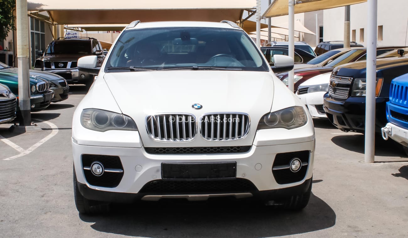 BMW X6 2009 Model Gulf specs 5.0 ltr Full options car very good condition
