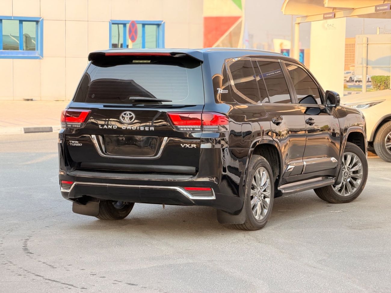 Toyota Land Cruiser VXR Toyota Landcruiser VXR 2018 Upgrade 2024 V6 Full option Petrol
