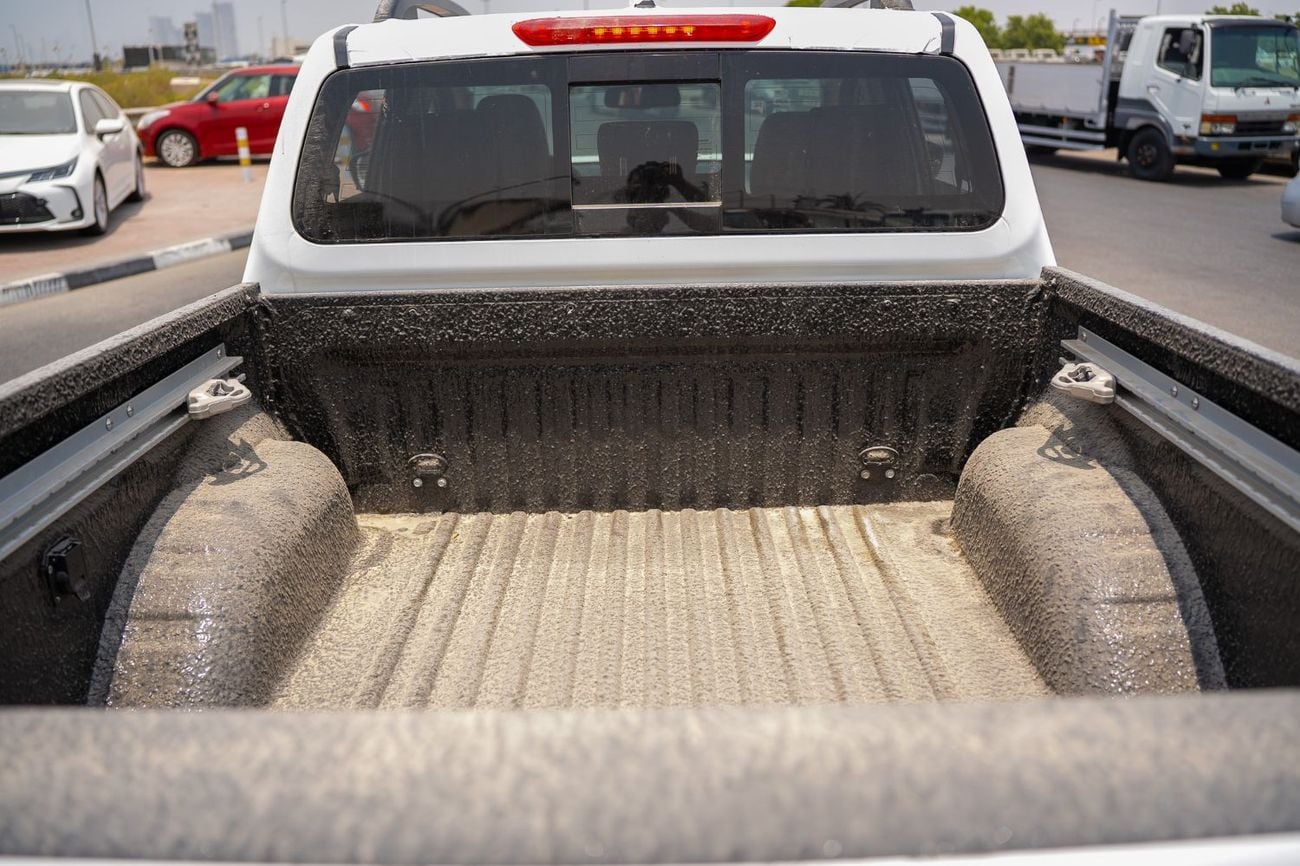 Nissan Navara PRO-4X Off-Road | 2.5L Diesel 4WD A/T (Only For Export)