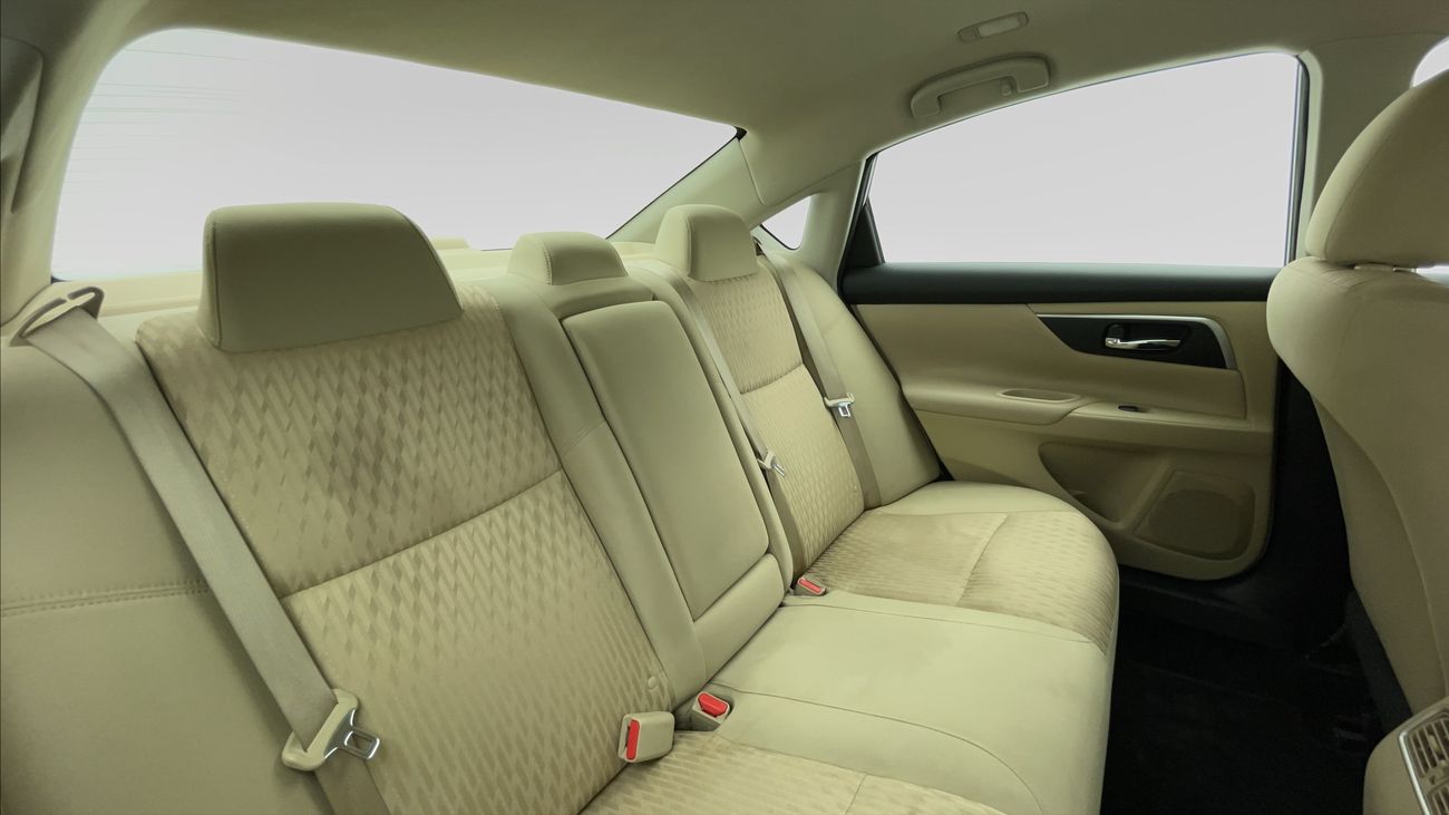 نيسان ألتيما SV 2.5 | بدون دفعة مقدمة | اختبار قيادة مجاني للمنزل