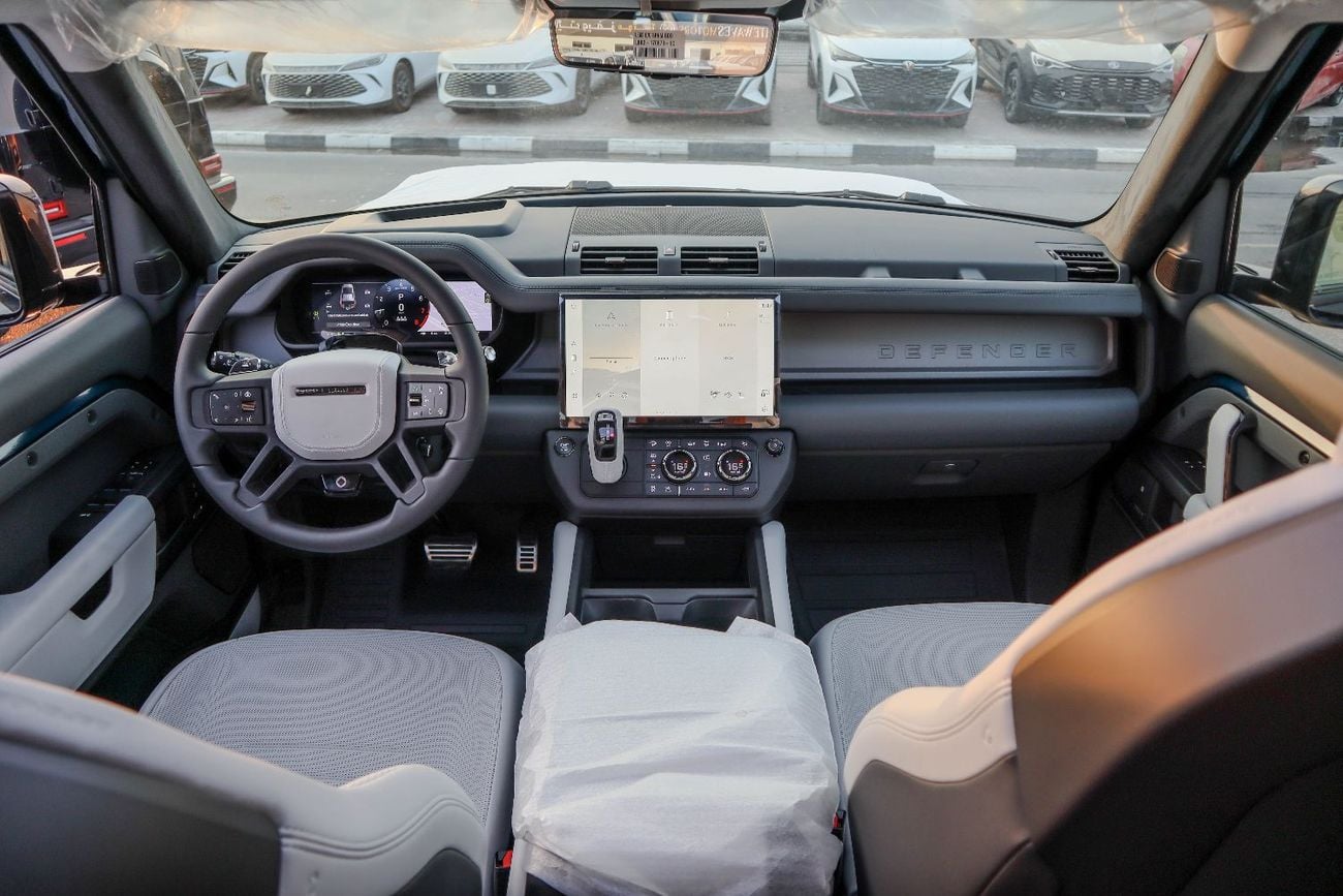 Land Rover Defender Land Rover Defender OCTA – 2026 Model V8 4.4-Liter Twin Turbo