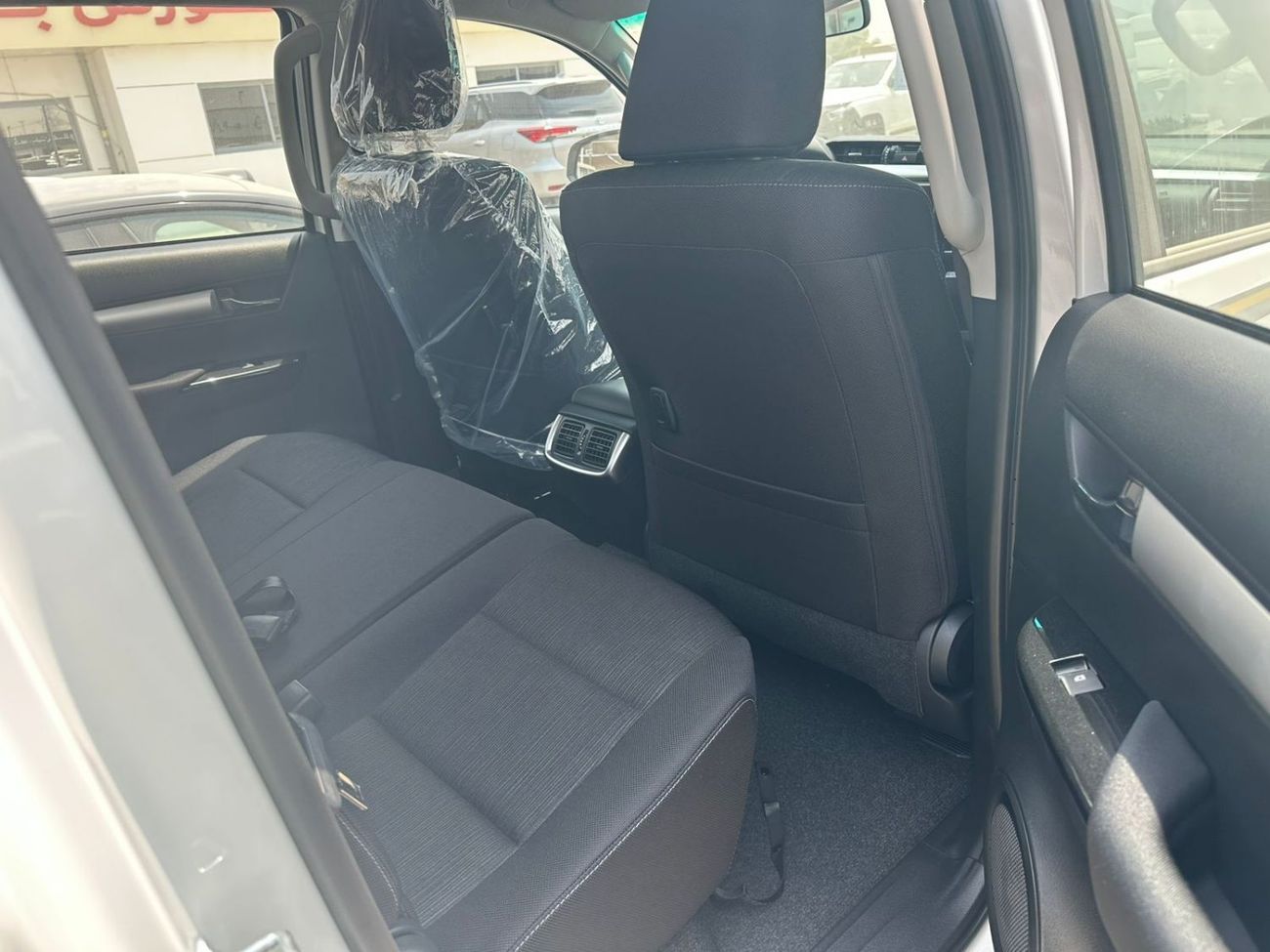 Toyota Hilux S GLX 2.4L AWD A/T GLX 2.4L AWD A/T