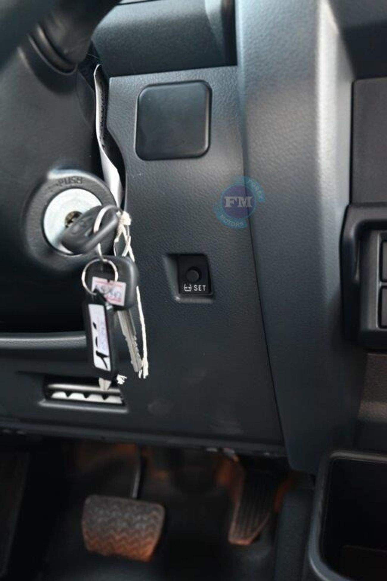 تويوتا لاند كروزر 70 78 4.0L Petrol Automatic